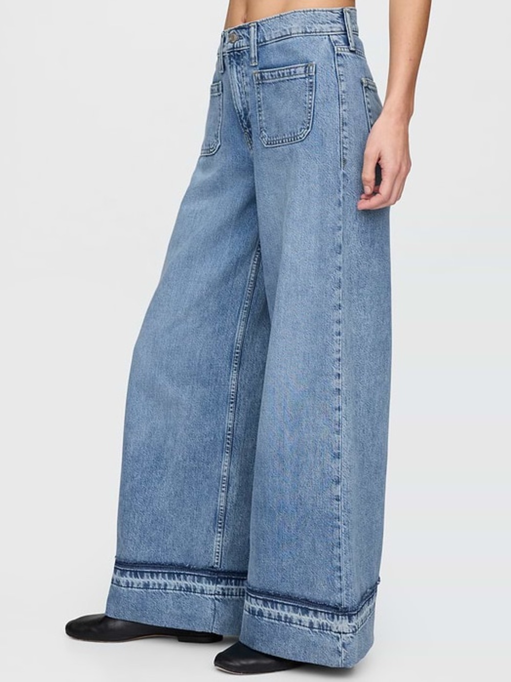 New Gap Mid Rise UltraSoft Wide Leg Baggy Jeans
Size 10 Tall Relaxed Slouchy Y2K - Picture 11 of 13